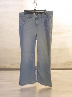 torrid Bombshell Light Wash Flare Jeans - Pale Blue